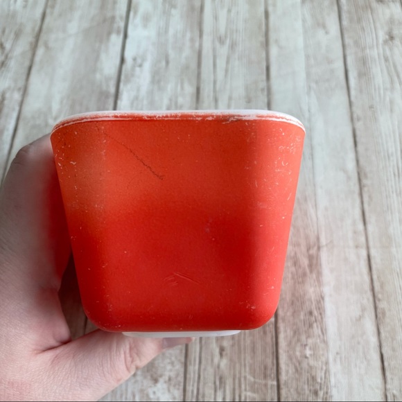VINTAGE PYREX RED REFRIGERATOR CONTAINER W/ LID - Picture 12 of 14